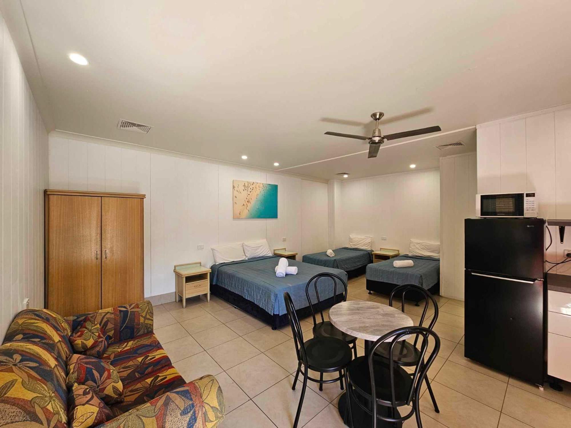 Chelsea Motor Inn Coffs Harbour Exterior photo